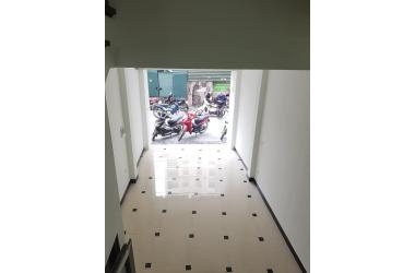nhà phân lô công chức phố Trương Định,40m, 4 tầng, 3,05 tỷ