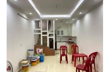 Cần bán Gấp nhà Phố Khương Trung 32m, 4 tầng mặt tiền thoáng rộng