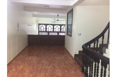 Cho thuê mb Hoàng Quốc Việt, Cầu Giấy 97m2 x1 tầng, mặt tiền 5m