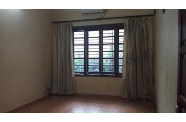 Bán gấp nhà Giảng Võ 42m2,ô tô,5 tầng giá chào 4.49 tỷ