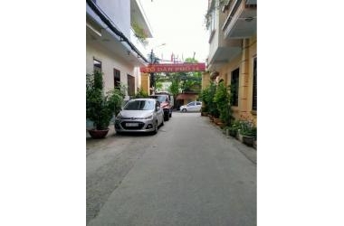 Bán gấp nhà Phùng Hưng, mt 5,1m,54m, 3.650 tỷ, ô tô tránh, gần đường.