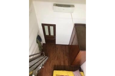 Bán NHà Huỳnh Thúc Kháng 2,2 tỷ, Ngõ Rộng, Trung Tâm, Sổ Vuông, Tiện Ích, Văn Minh,18/23m