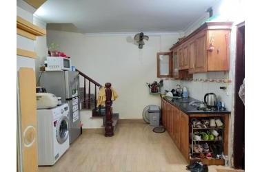 Hót! Bán nhà  Tả Thanh Oai, lô góc,  34m2, 1.39 tỷ, ô tô.
