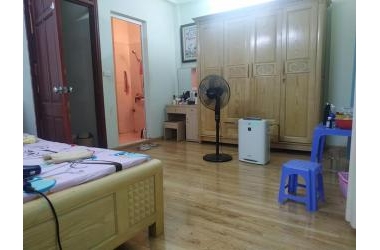 Cần bán nhà 4 tầng ngõ 3 Lê Trọng Tấn-Hà Đông,30m2 giá 2.35tỷ - LH: 0978427696.