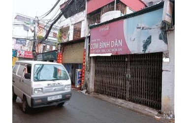 5.6 tỷ! Vỉa hè! Ô tô tránh nhau! Bán đất Lê Trọng Tấn 45m, mặt tiền 5m