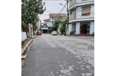 MẶT NGÕ Ô TÔ TẢI TRÁNH- Ô TÔ ĐỖ CỬA- KINH DOANH – HÀNG XÓM VINHOMES RIVERSIDE.