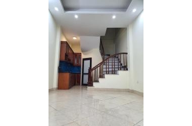 Bán nhà 42m 5 tầng 4 tỷ Minh Khai ngõ ô tô tránh nhau