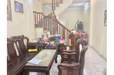 Bán nhà Tân DT 40m 4 tầng 3.5 tỷ cách 15m ô tô đỗ