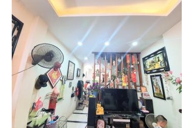 Cần bán GẤP nhà phố Nam Dư ( lĩnh nam) 38m 4 tầng mặt tiền 3,5m 2.5 tỷ
