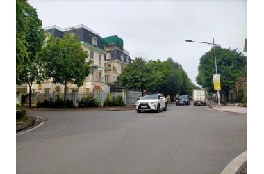 Biệt thự tây nam linh đàm, 220m. 5 tầng, mặt tiền 10m, giá 24 tỷ