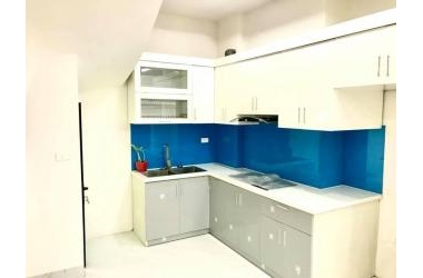Bán nhà Pháo Đài Láng. Lô góc, ô tô đỗ cửa, 32m 5 tầng 3.7 tỷ.