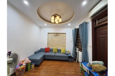 Nhà hiếm , Phố Hoàng Văn Thái , phân lô , 42m , mt 5,3m , 5.5 tỷ , 034 567 1506