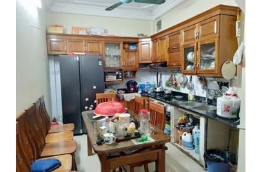 Nhà 3 mặt thoáng, chie hơn 2 tỷ, ngõ 3 gác, diện tích 37m2, mặt tiền 3m, giá 2,15 tỷ
