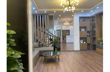 BÁN NHÀ THỊNH QUANG, ĐỐNG ĐA, 62M2X5T, 5.2 TỶ.LH 0976767455