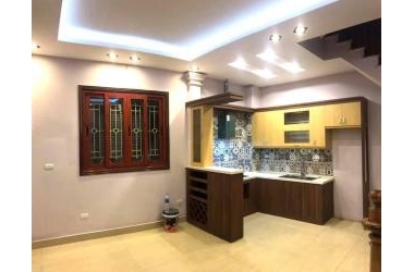 Bán nhà phố Bạch Mai. Lô góc, nhà đẹp ở ngay, ô tô tránh 30m. 32m x 5T 3.8 tỷ