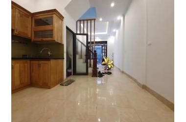 NHÀ ĐẸP khu vực Khương Đình, diện tích 33m2, mặt tiền 3,8m, 4 tầng, giá 3,2 tỷ