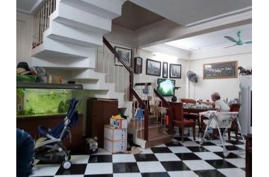 Bán nhà  Võ Chí Công ngõ thông Lạc Long Quân 50m2 x 5t, Mt 5m oto đua 8,5 tỷ