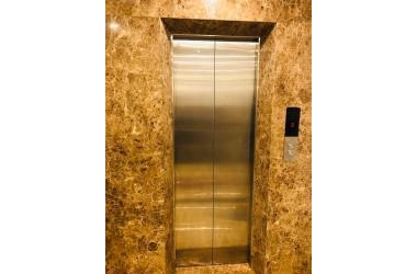 Bán nhà mặt phố vĩnh hồ KD sầm  uất Dt 54M2, Mt 5,4 m.Giá 12,6 tỷ