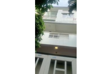 Bán nhà phố Mặt tiền 6 M x 73 M2 giá 21,8 tỷ  Cầu Giấy Trần Quốc Hoàn