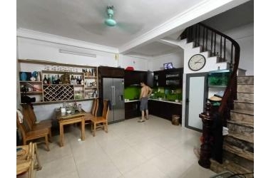GIA ĐÌNH CẦN BÁN NHÀ MẶT NGÕ 99 ĐỊNH CÔNG HẠ 31M 5 TẦNG CHỈ NHỈNH 2 TỶ
