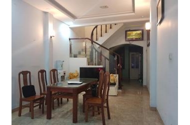 Tôi cần bán nhà Lê Trọng Tấn,Thanh Xuân 48m 4T MT3.9m 5.4 tỷ,ô tô đỗ cửa,2 thoáng