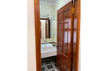 CẦN BÁN NHÀ 6T HOÀNG ĐẠO THÀNH 60M2, NHÀ MỚI - LÔ GÓC - Ô TÔ ĐỖ CỬA - KINH DOANH TỐT, NHỈNH 6 TỶ.