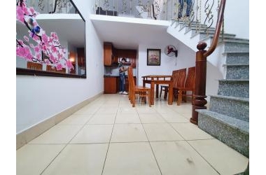 SIÊU PHẨM NGUYỄN TRÃI VỊ TRÍ TRUNG TÂM - NHÀ ĐẸP Ở LUÔN FULL NỘT THẤT, NHỈNH 2 TỶ