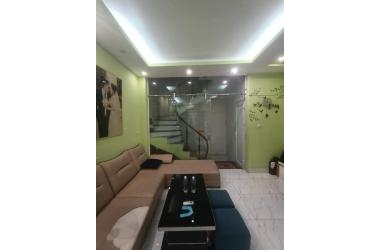 Bán nhà MP Hồng Mai, đầu Bạch Mai, 30m2, lô góc, kinh doanh.