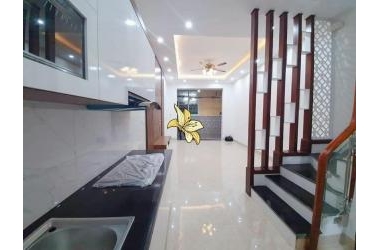 BÁN NHÀ NGUYỄN TRÃI 34M X 3T, 2.98 TỶ, NHÀ ĐẸP - VỊ TRÍ ĐẮC ĐỊA - Ở LUÔN.