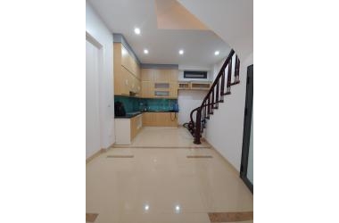 CỰC HIẾM NHÀ PHỐ HOÀNG SÂM-51M2-MT 5M-KD SẦM UẤT-ÔTÔ VÀO NHÀ-Ở SƯỚNG