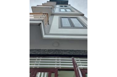 nhà đẹp Trương Định kinh doanh nhỏ, 35m, 5 tâng, 2,75 tỷ