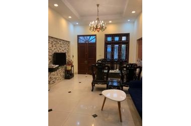 Bán nhà Giáp Bát, 88m2, nhà siêu đẹp, sân vườn, giá rẻ