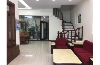 Nhỉnh 4 tỷ! Ô tô đỗ cửa! Bán nhà Tô Vĩnh Diện 45m, 6 tầng, mt 4.5m