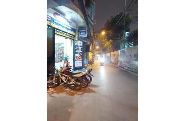 Bán nhà mặt phố Cự Lộc,Thanh Xuân 52m 3T MT4.8 6.2 tỷ,lô góc 2 thoáng,kinh doanh