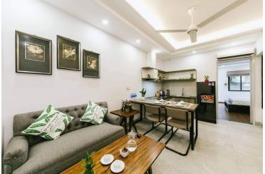 Cho thuê căn hộ cao cấp Phố Quảng Khánh, Tây Hồ 80m2x 2pn full đồ