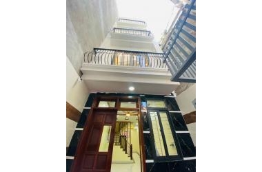 Bán nhà phố Bạch Mai, Nhà Đẹp + Sân Rộng + Gần Ô Tô + 6 Phòng ngủ 54m 4.85 tỷ