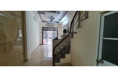 CHO THUÊ NHÀ RIÊNG số LỘC PHÁT Hoàng Hoa Thám, Tây Hồ. Cách mặt phố 15m, Ô tô để đầu ngõ 56m2x3T. Chỉ 13,8TR 0784092999
