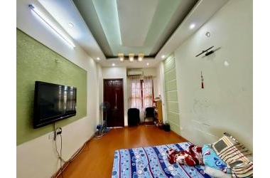 Nhỉnh 10 Tỷ Có Ngay Nhà Đẹp Phố Mạc Thái Tổ 6 Tầng -52m2- Kd Đẳng Cấp