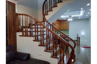 CHÍNH CHỦ CẦN BÁN NHÀ 5 TẦNG PHỐ CỰ LỘC-NGÃ TƯ SỞ.CẠNH ROYAL,32M2:3,5 TỶ LH:0978427696