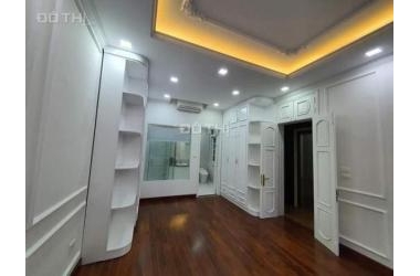 CẦN BÁN GẤP VÌ VỠ NỢ -MẶT PHỐ KIM NGƯU - VỊ TRÍ ĐẸP NHẤT PHỐ
