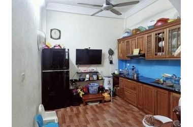 Ô TÔ ĐỖ CỬA VỪA Ở VỪA KINH DOANH - CHỦ TỰ XÂY - ĐẦY ĐỦ CÔNG NĂNG ĐẸP Ở LUÔN.