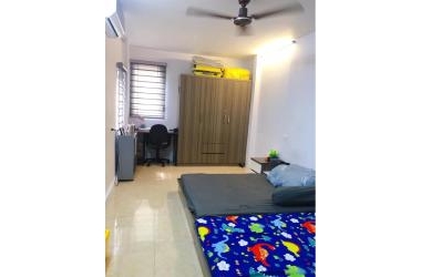 Bán gấp nhà Văn Quán, 35m2, 2,1 tỷ, ô tô 15m.