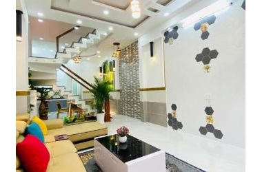 Tòa Nhà VIP Cầu Giấy Nguyễn Khánh Toàn 305mx6T, mt 16.6m, 150 tỷ