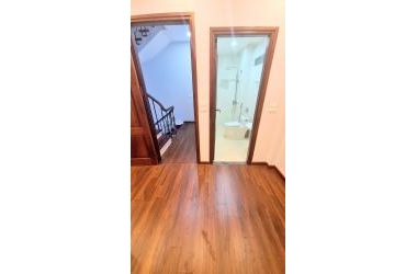 NGÕ VIP XUÂN LA - 5M 7 CHỖ ĐỖ - SỔ 60,5M - CHỈ 3 TỶ 7.