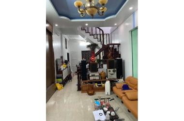 Bán gấp nhà Kim Giang, 6 tầng,  40m2, 2,4 tỷ, ô tô, Lh 0967897269