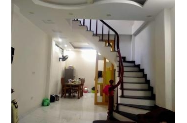 HIẾM – GẦN PHỐ - MẶT TIỀN RỘNG – CHỦ ĐỂ LẠI NỘI THẤT – XÁCH VA LY VỀ Ở .