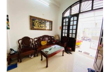 SIÊU PHẨM Ô TÔ VÀO NHÀ - KINH DOANH - TẶNG NỘI THẤT – 40m2, mặt tiền 3,9m, 4 tầng, 5 tỷ