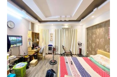 Bán gấp nhà Xa La, 40m2, 2,7 tỷ, lô góc, đường 10m.