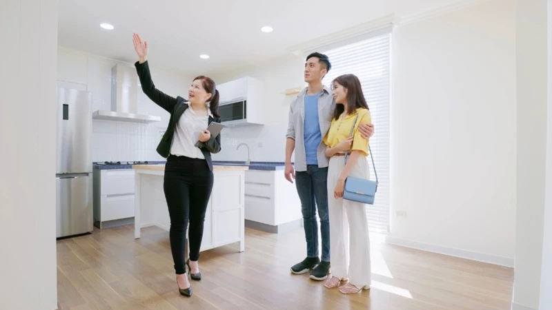 Người mua nhà thông thái làm gì khi môi giới gọi điện dồn dập sau buổi xem nhà